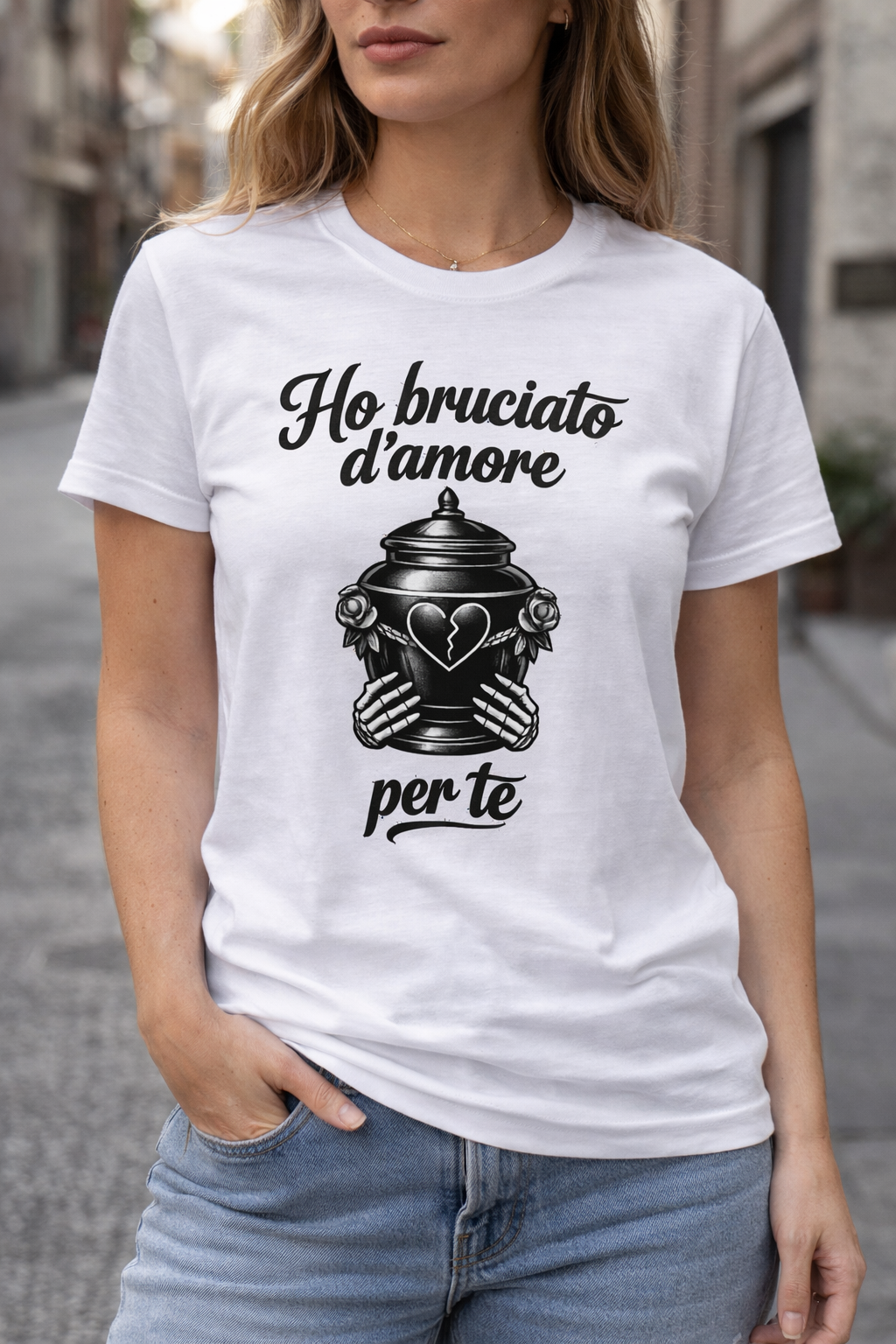 Ho bruciato d'amore per te – T-shirt divertente italiana | Bonetown