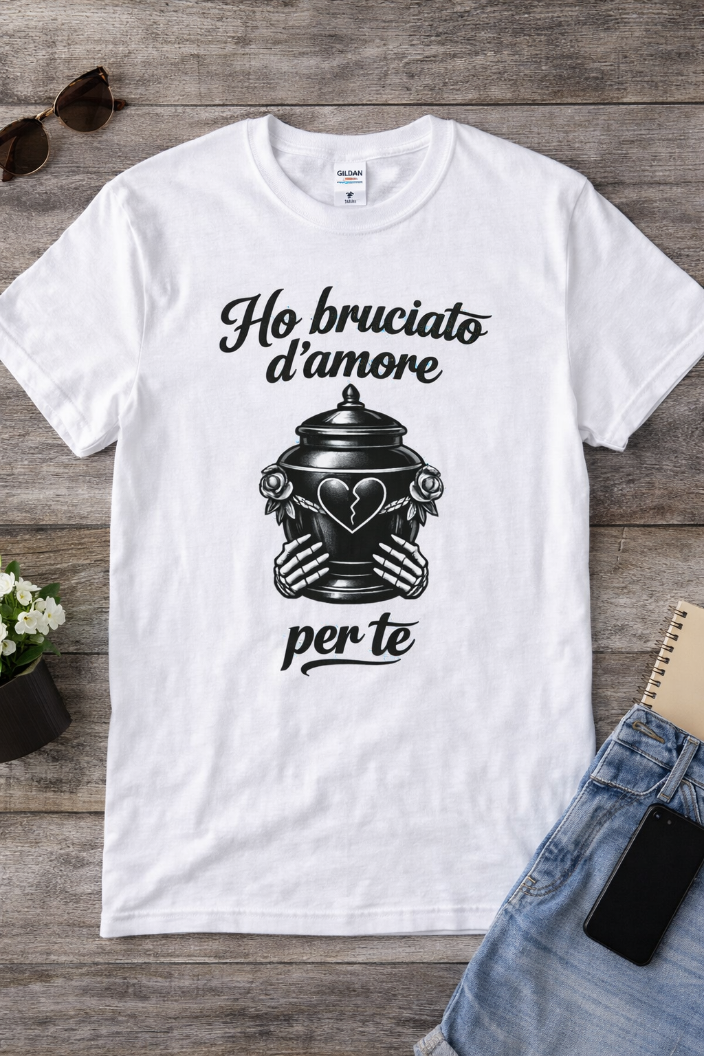 Ho bruciato d'amore per te – T-shirt divertente italiana | Bonetown